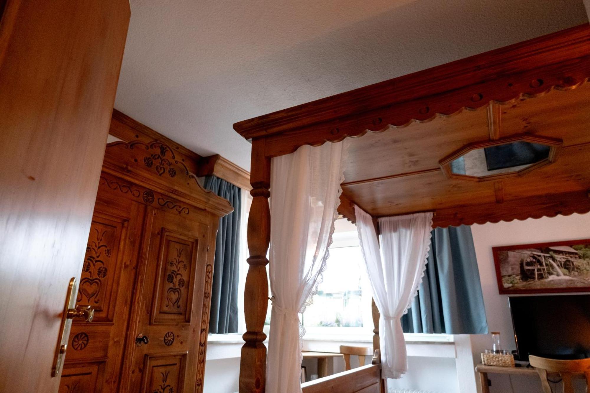 Hotel Zum See, Titisee 외부 사진