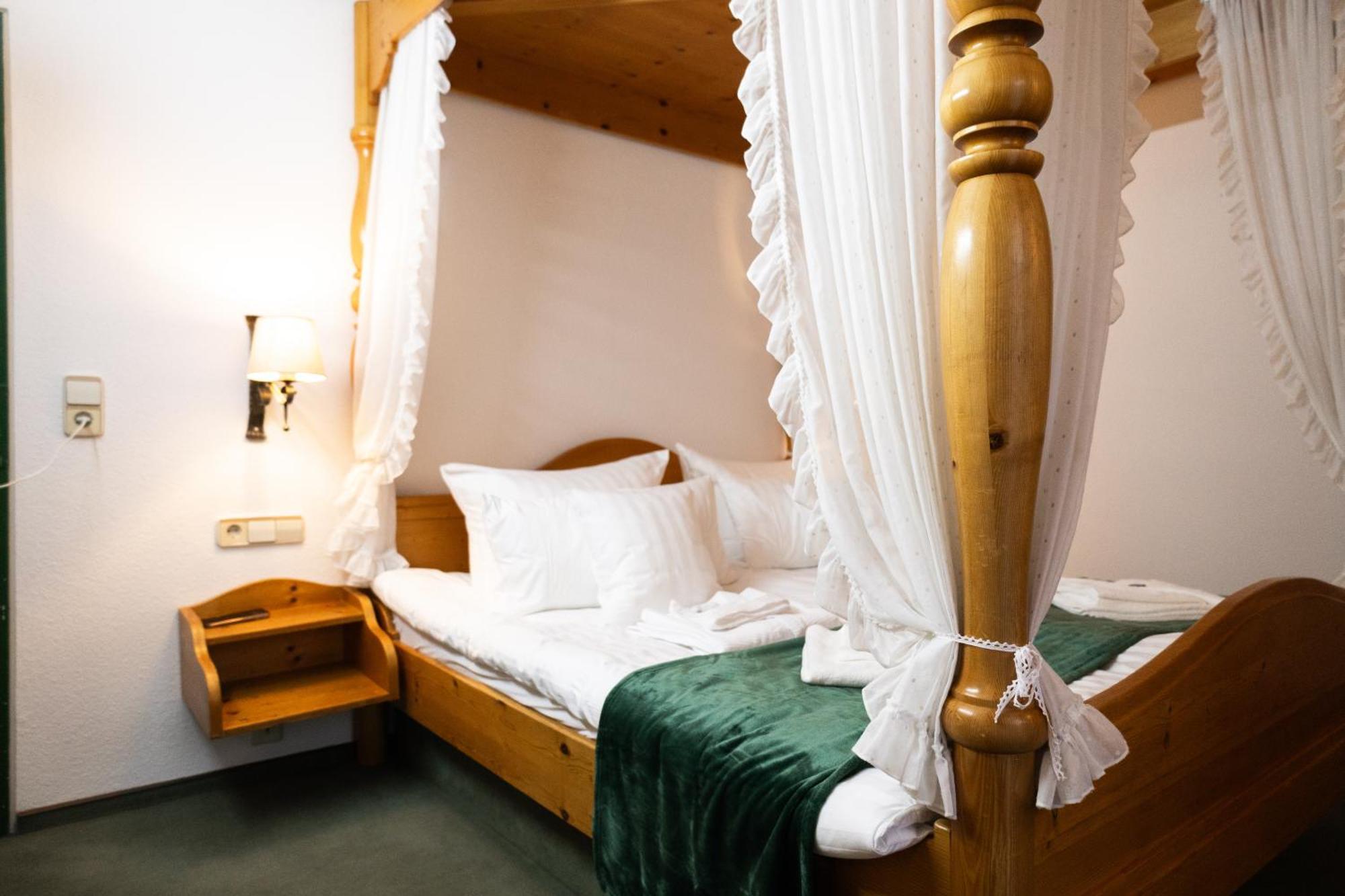 Hotel Zum See, Titisee 외부 사진