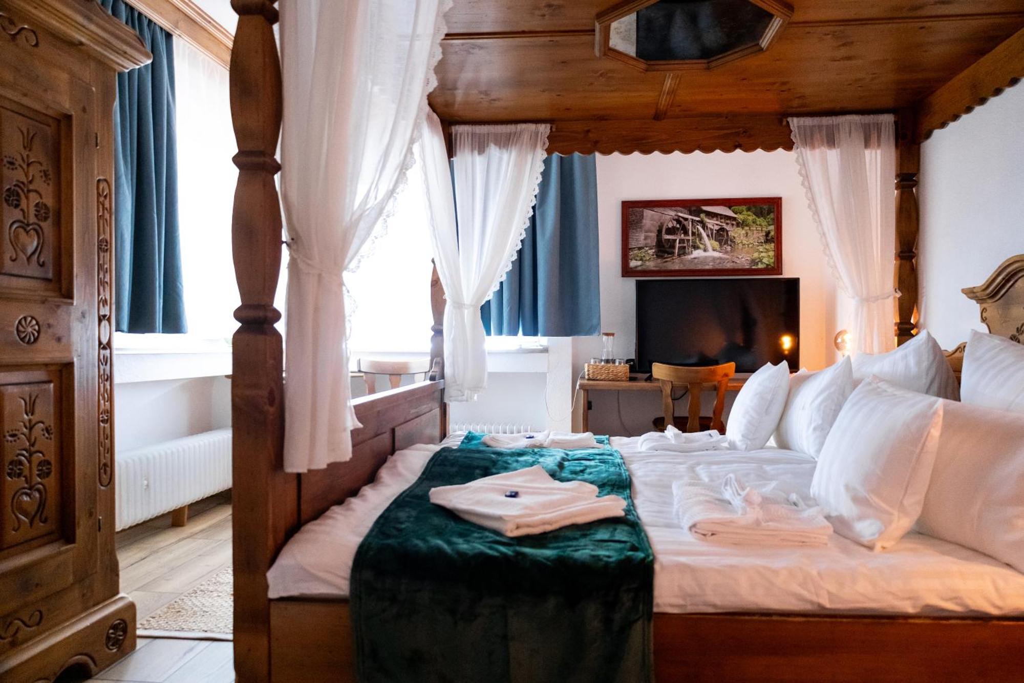 Hotel Zum See, Titisee 외부 사진